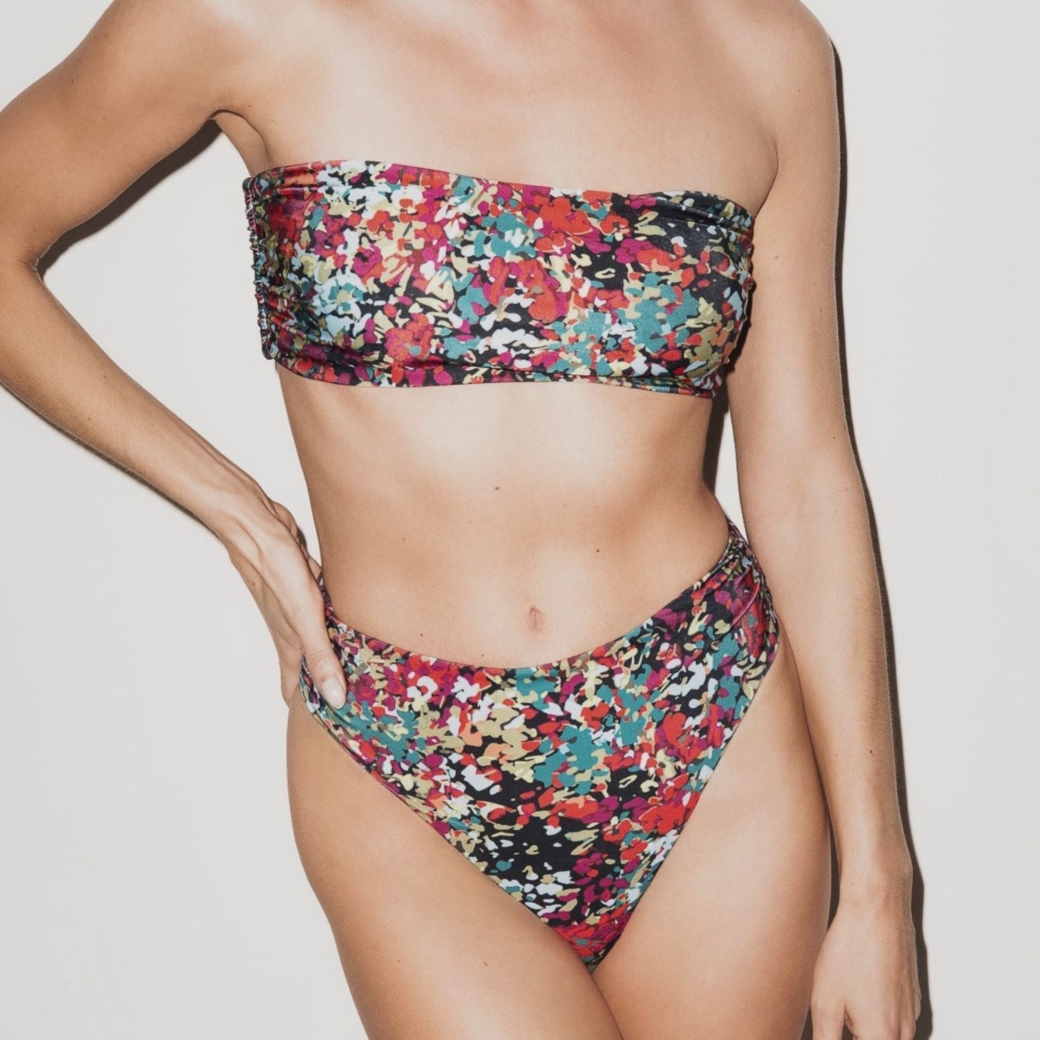 RUCHED SWIMWEAR - PLAYALUXE