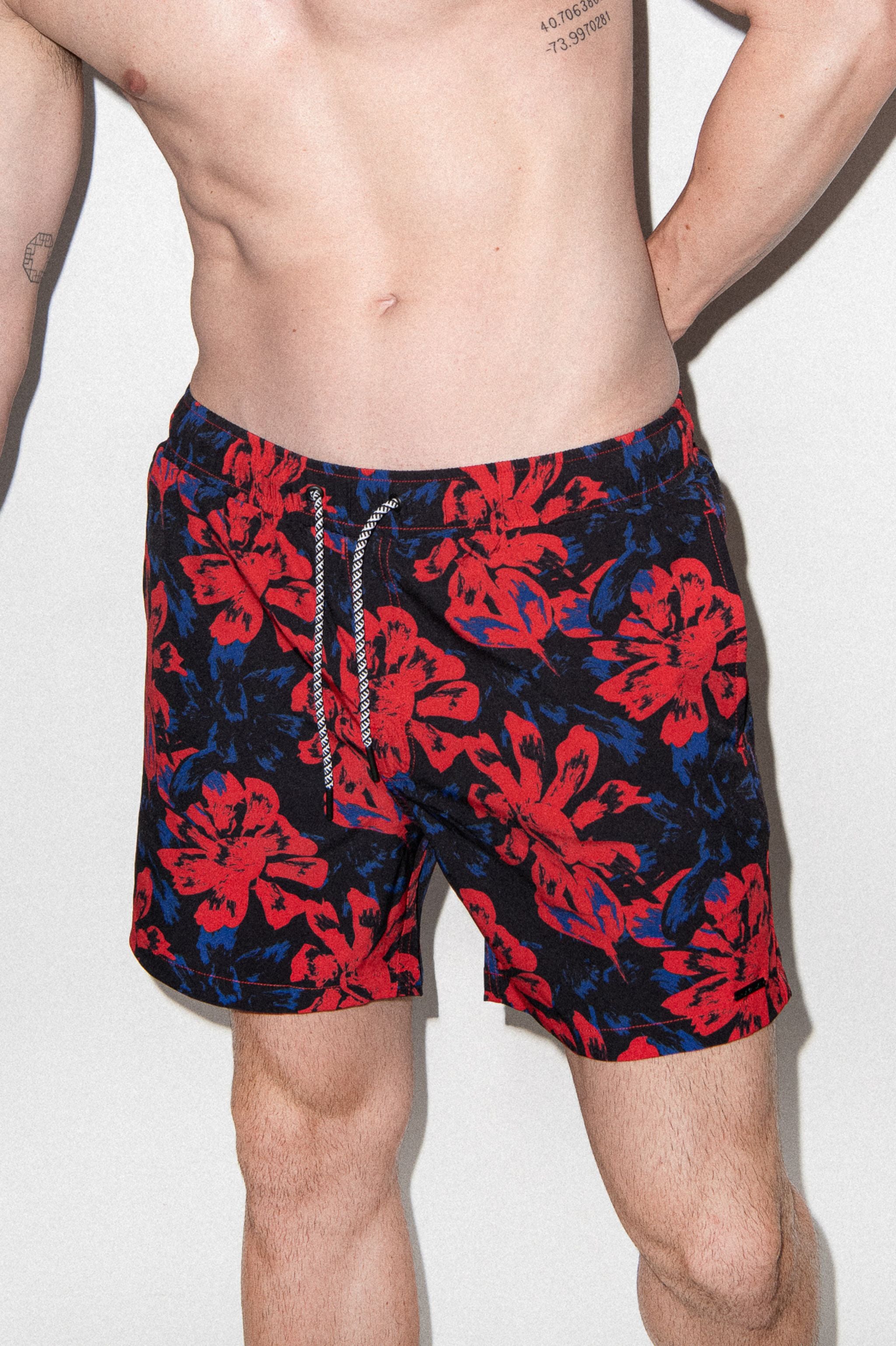 Tulum 5-Inch Swim Trunk Red Vintage Floral - PLAYALUXE